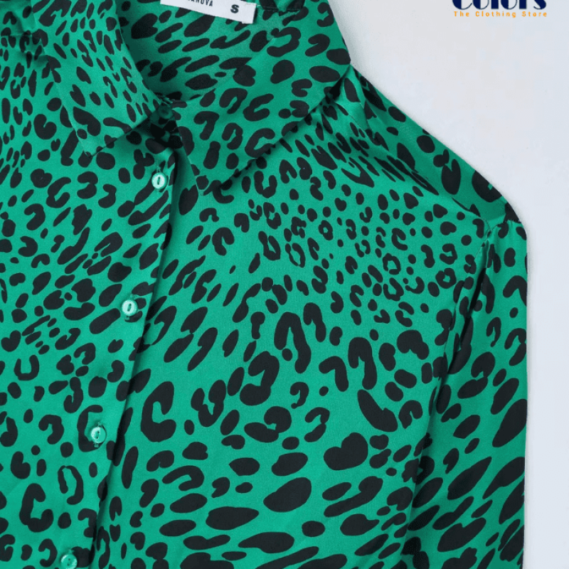 Animal print satin effect shirt green emerald