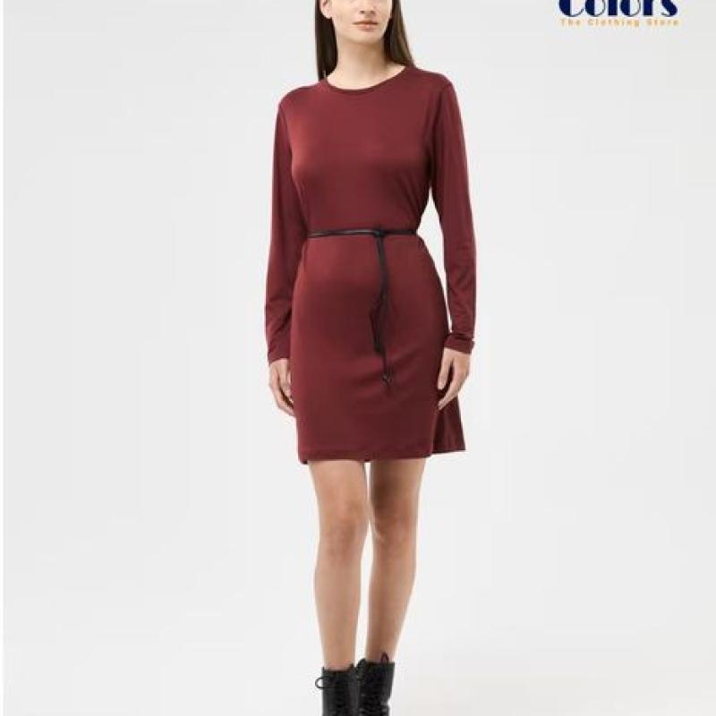 Crew-neck dress with belt